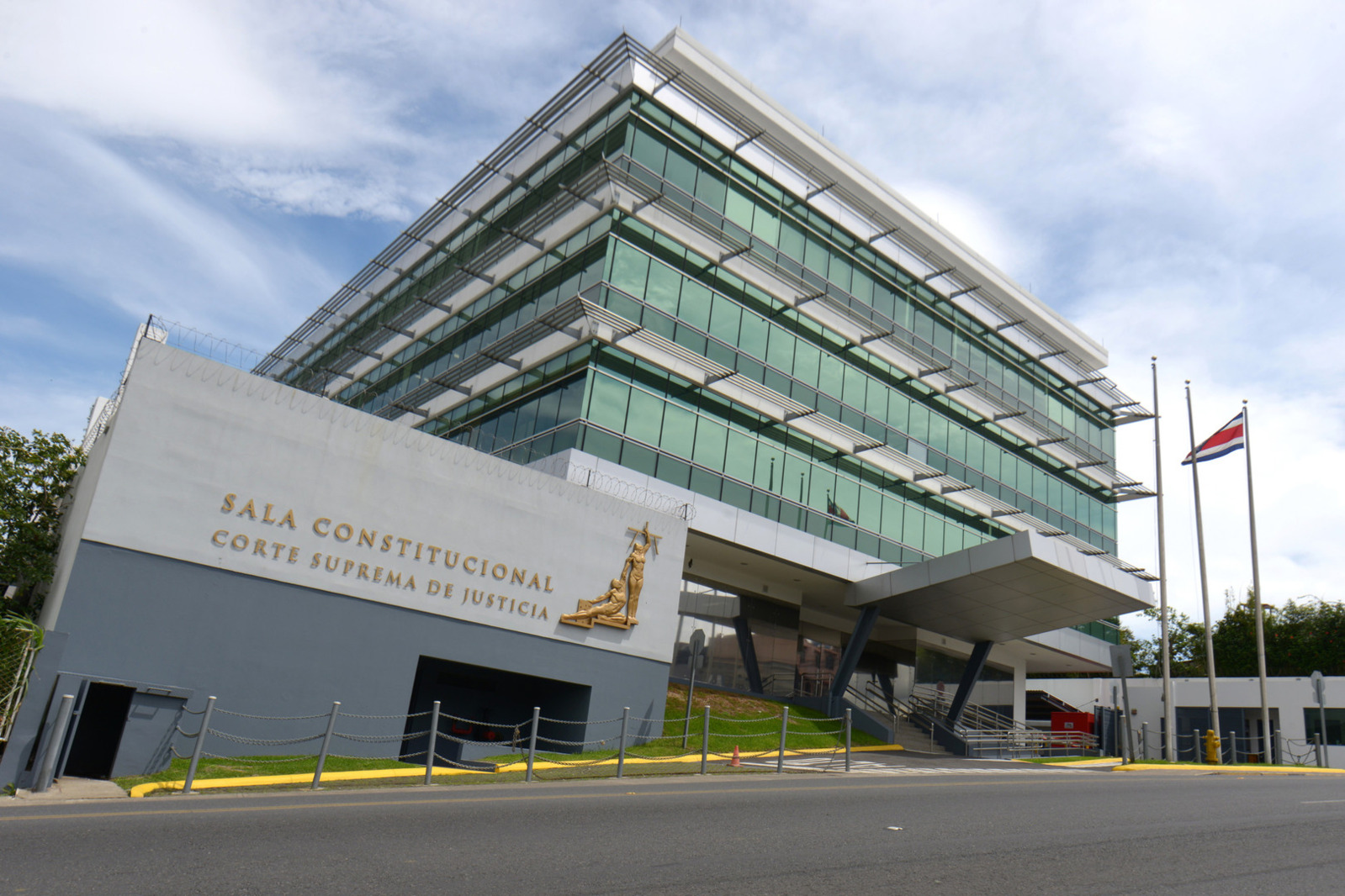 Fachada del edificio de la Sala Constitucional