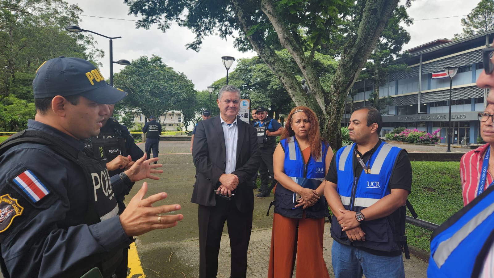 Policía y COGRAES